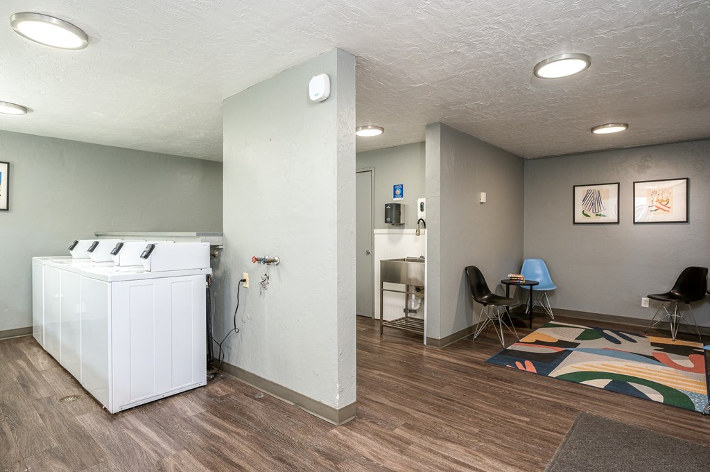 Broadway Center | Laundry