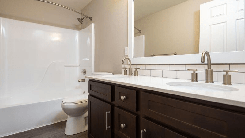Twin Creeks | Bathroom