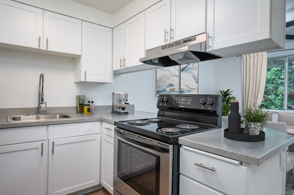 Mountain Knolls | Kitchen