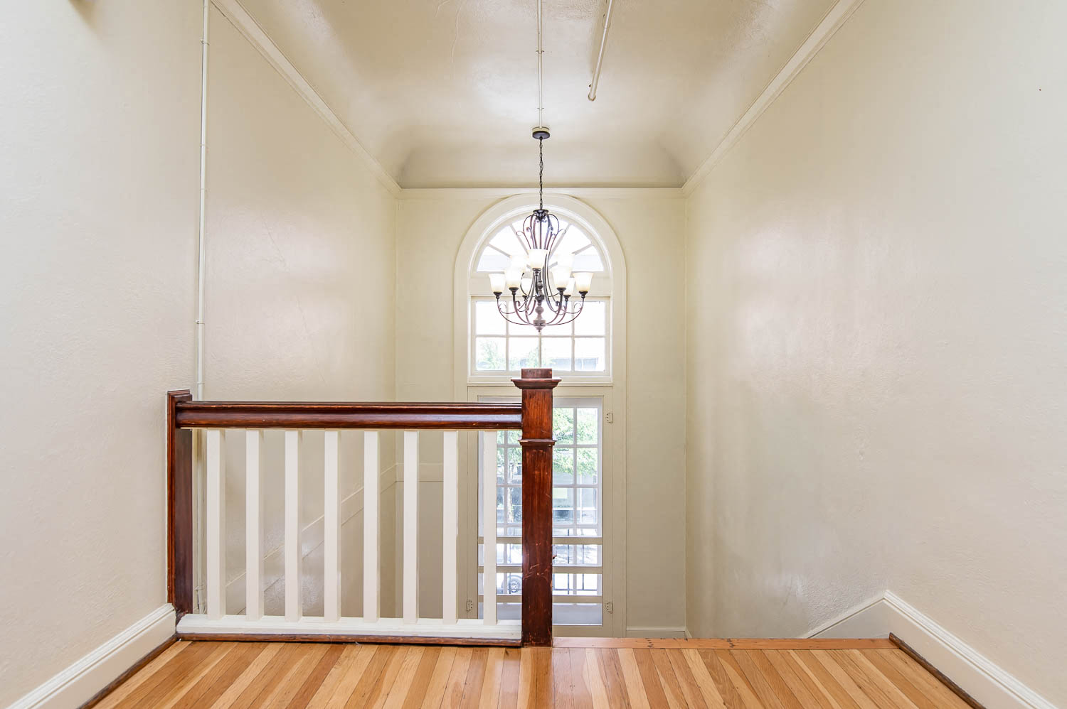 Palladian Apartments | Interior Stairwell