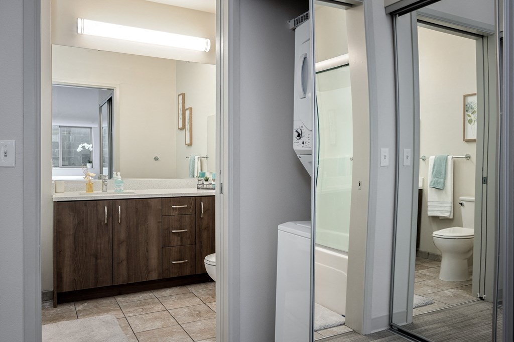 Orchard Crossing | Bathroom