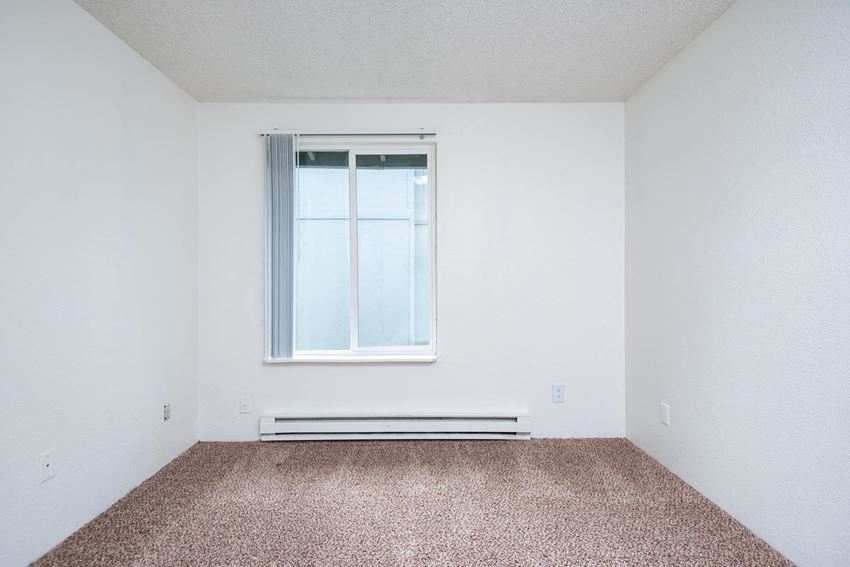 Sedona| Bedroom with Carpet - Photo Gallery