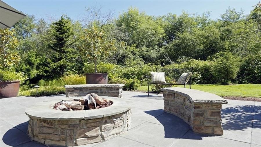 Murrayhill Park Apartments | Outdoor Community Space