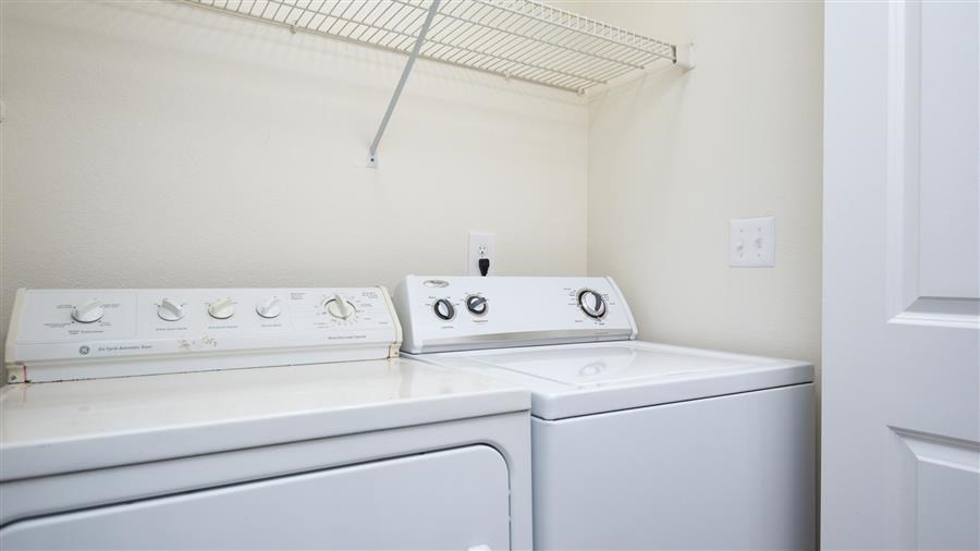 Murrayhill Park Apartments | Laundry Space