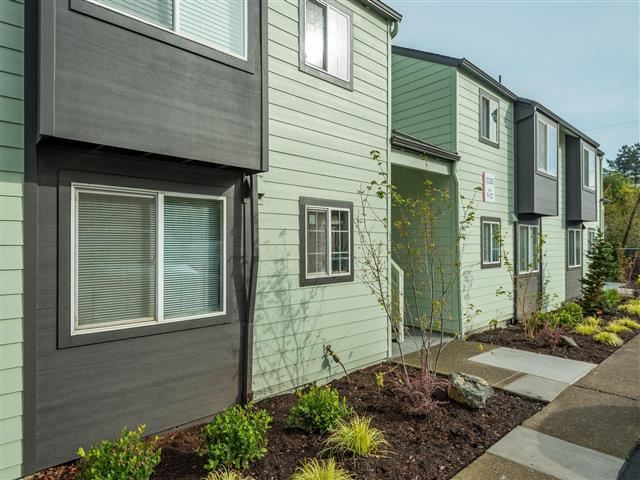 West End | Exterior - Photo Gallery