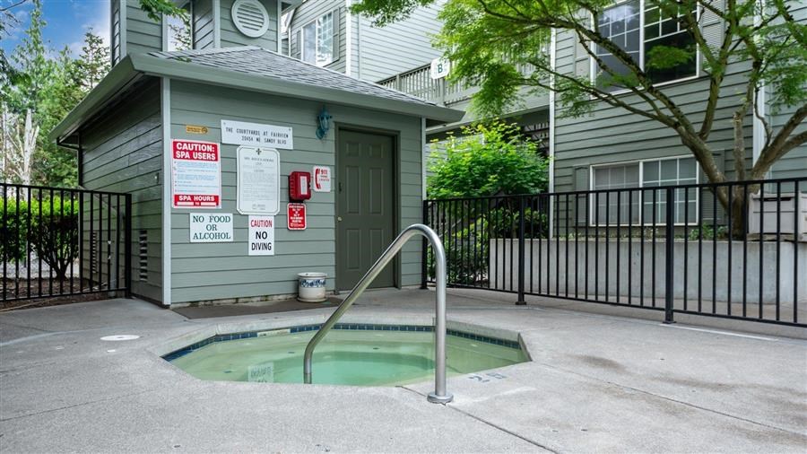 Courtyards at Fairview | Exterior