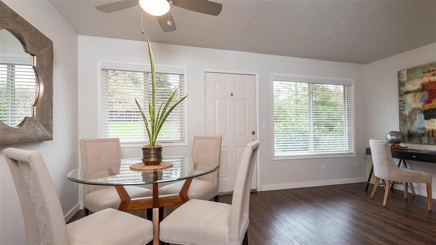 Dwell | Model Dining Room