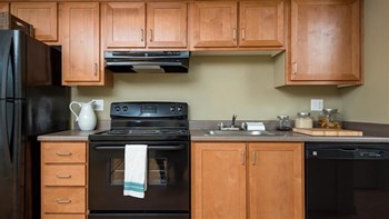 Monroe Apartments | Kitchen - Photo Gallery 2