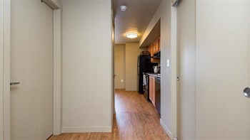 Monroe Apartments | Kitchen - Photo Gallery 3