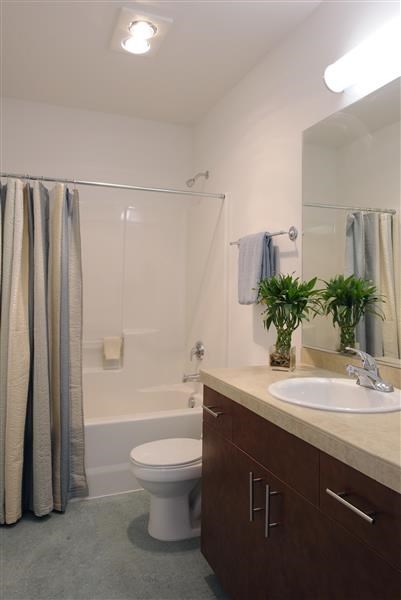 Reliable Apartments | Bathroom