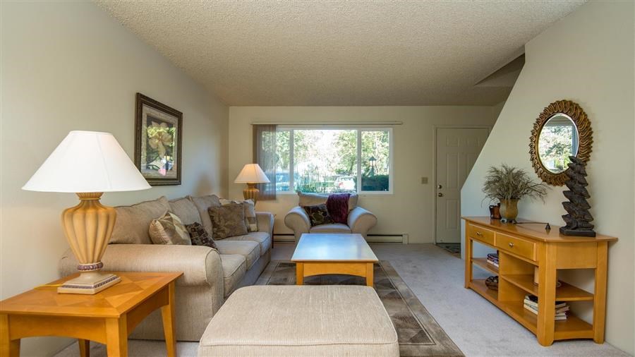 Scotsboro Square | Living Space