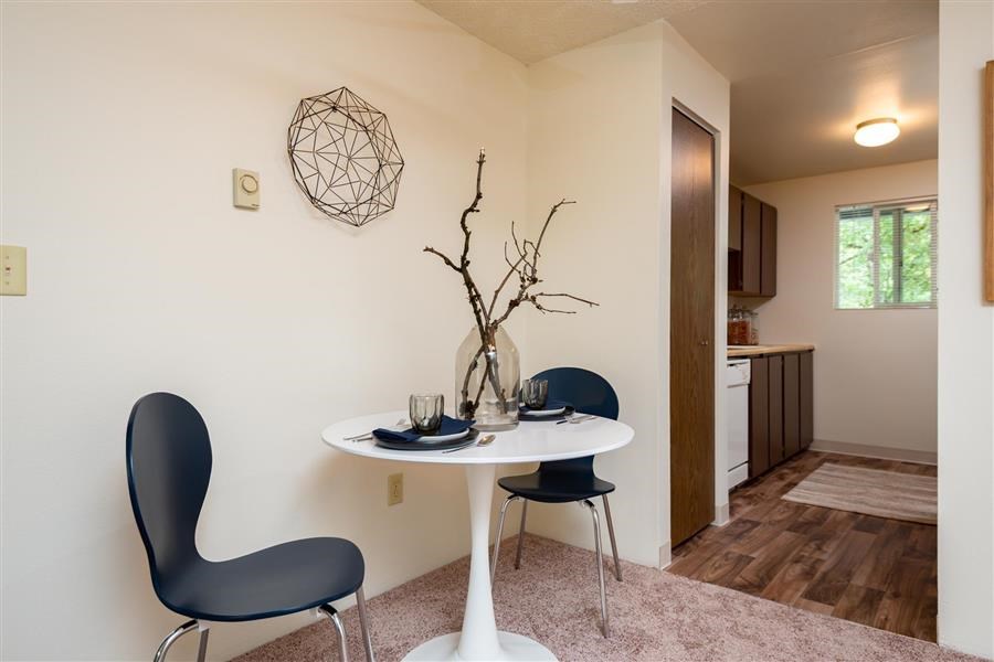 St James on Hall | Dining Space