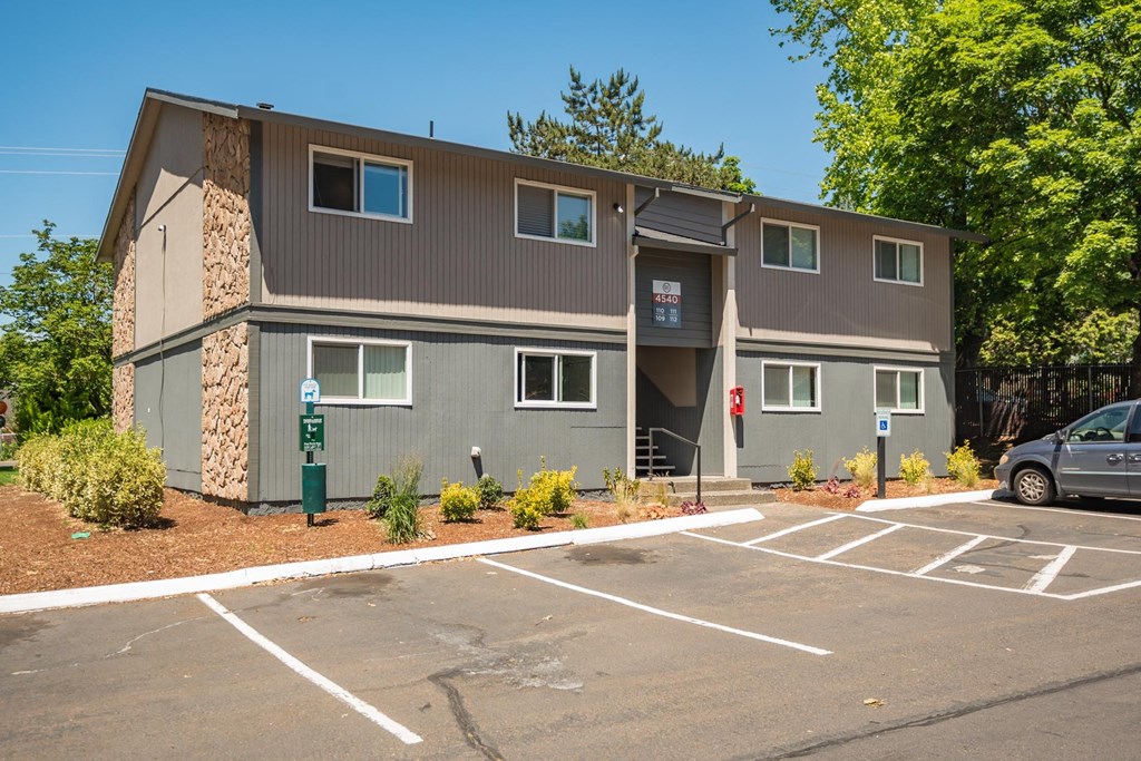 Oak Grove Exterior Two Story