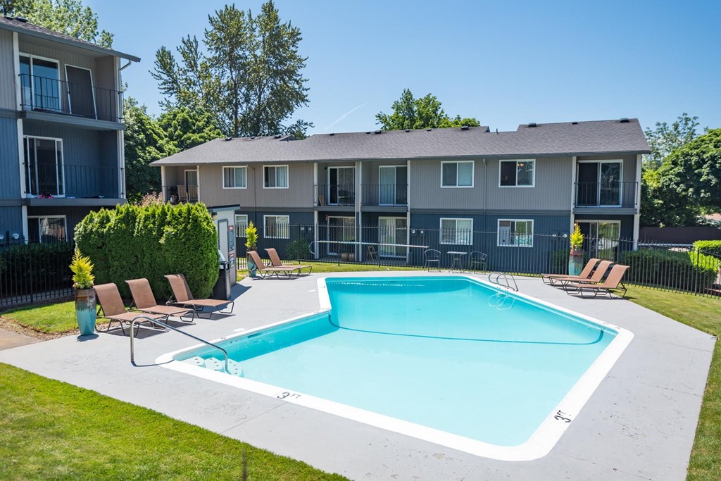 Oak Grove Outdoor Pool Oak Grove Outdoor Pool