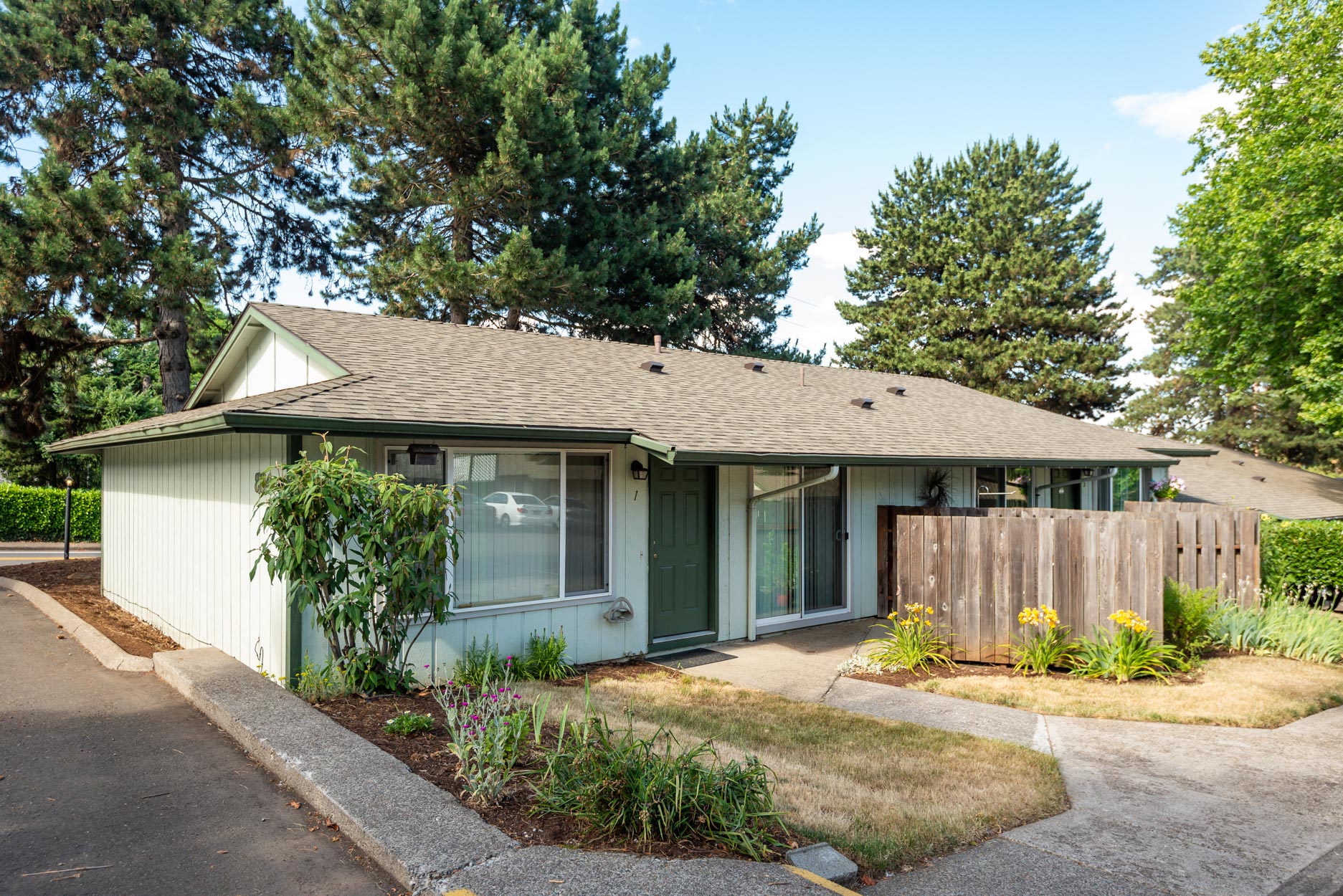 Pinewood Terrace Apartments | Exterior apartment view.
