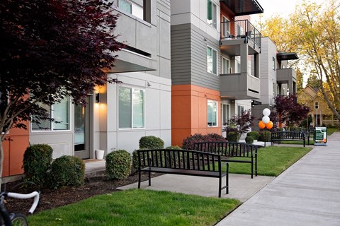 Quad Exterior Seating and Professional Landscaping