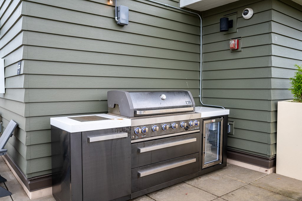 The Morgan| Rooftop Grill