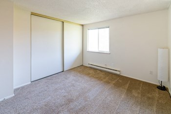 7580 SW Scholls Ferry Road 1-3 Beds Apartment, Portland, Oregon for Rent - Photo Gallery 7