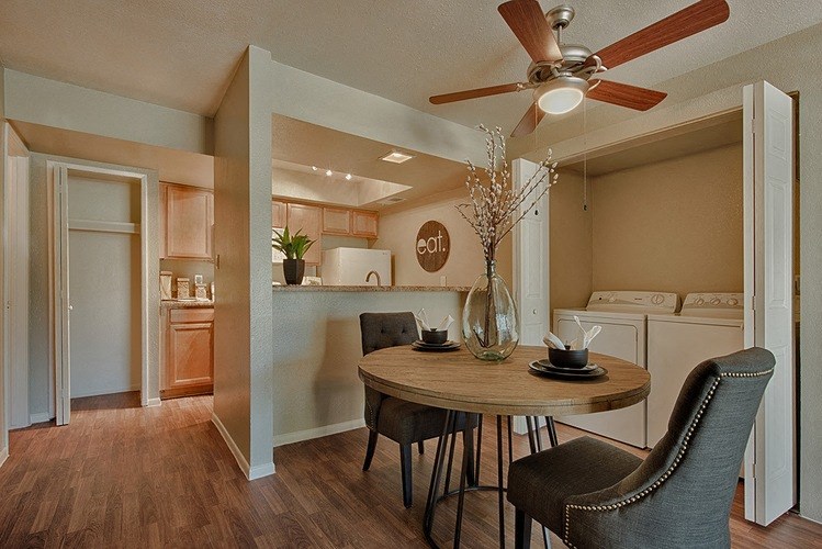 Sycamore Square | Interior