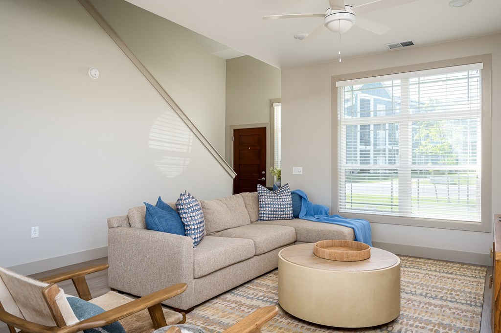 Tidewater Townhomes | Living Room