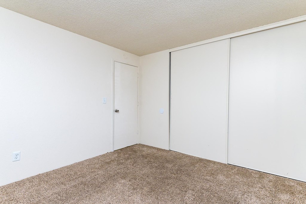 Tamaryn | Duplex Bedroom