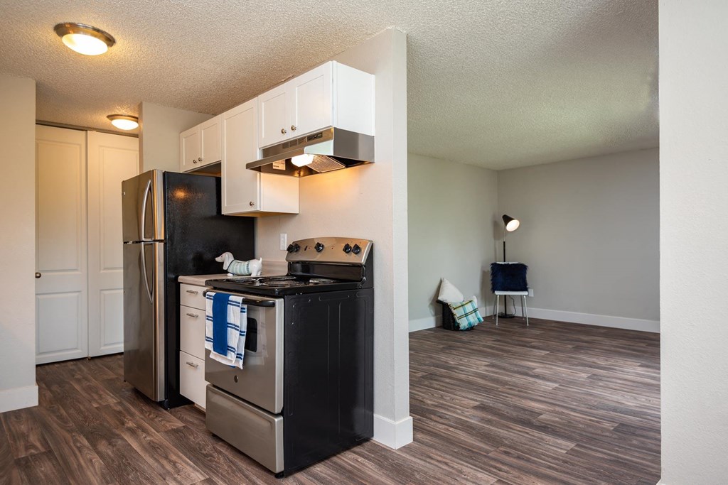 Oak Grove Kitchen, Dining and Living Room