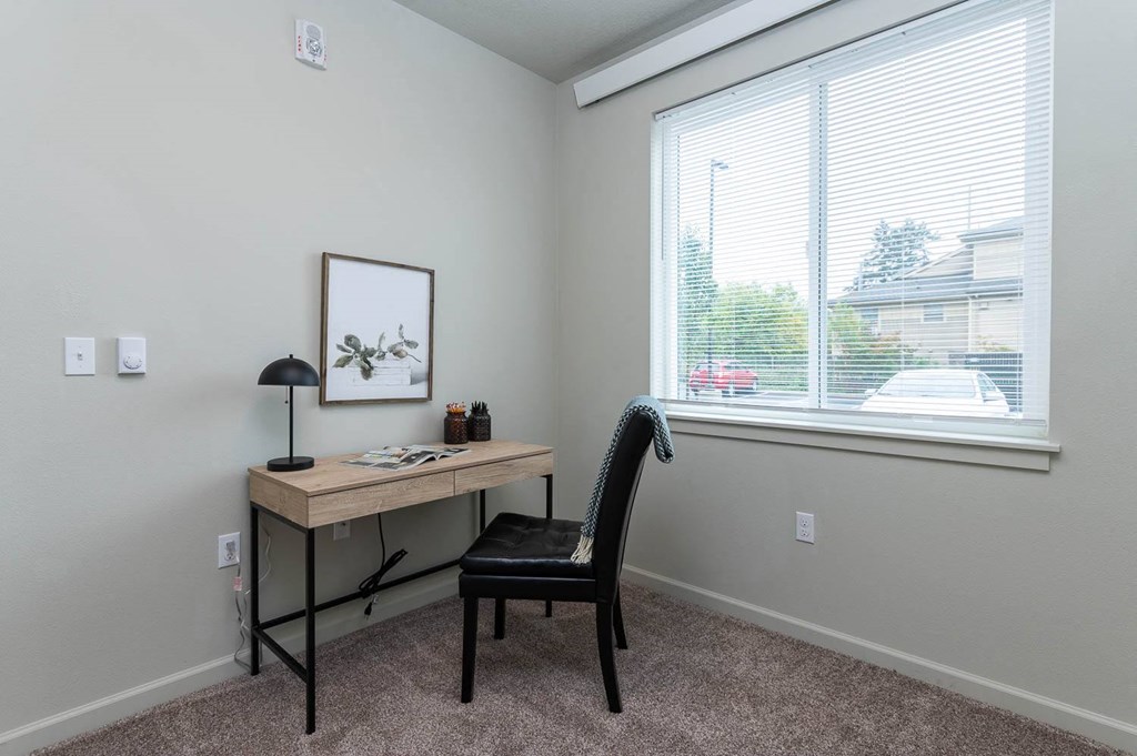 Quatama Woods | Second Bedroom