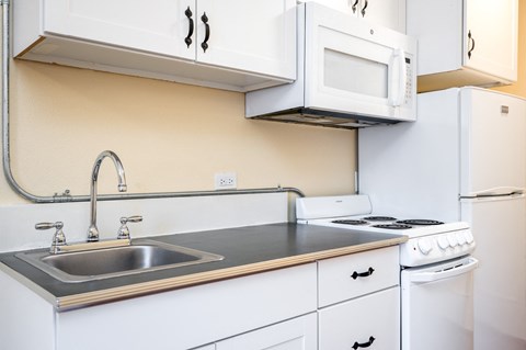 Mississippi Court | Kitchen