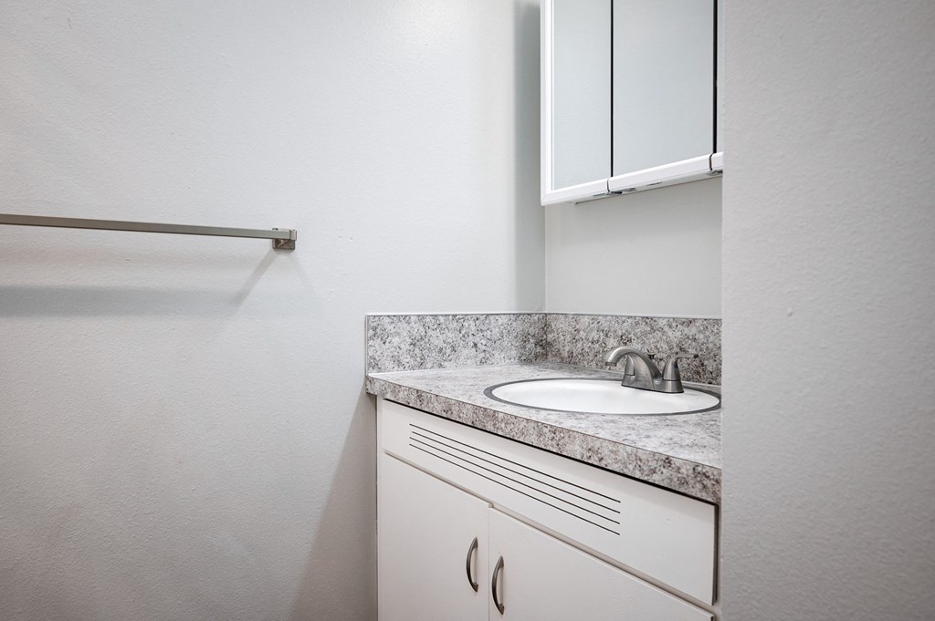 The Avery | Bathroom