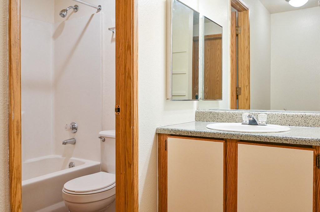 Highland Park | Bathroom