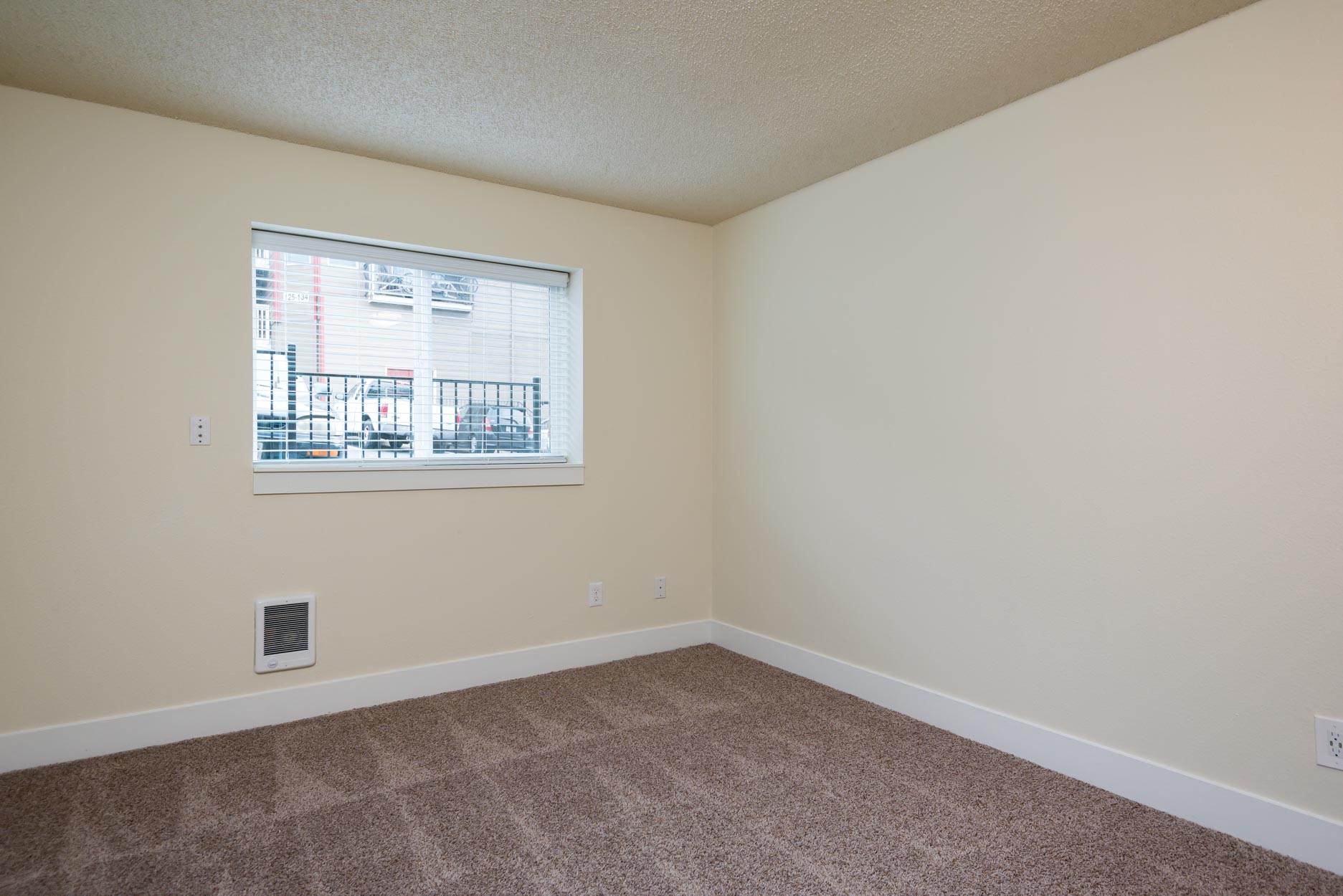 Caldera at Sunnybrook | Summit Standard Bedroom