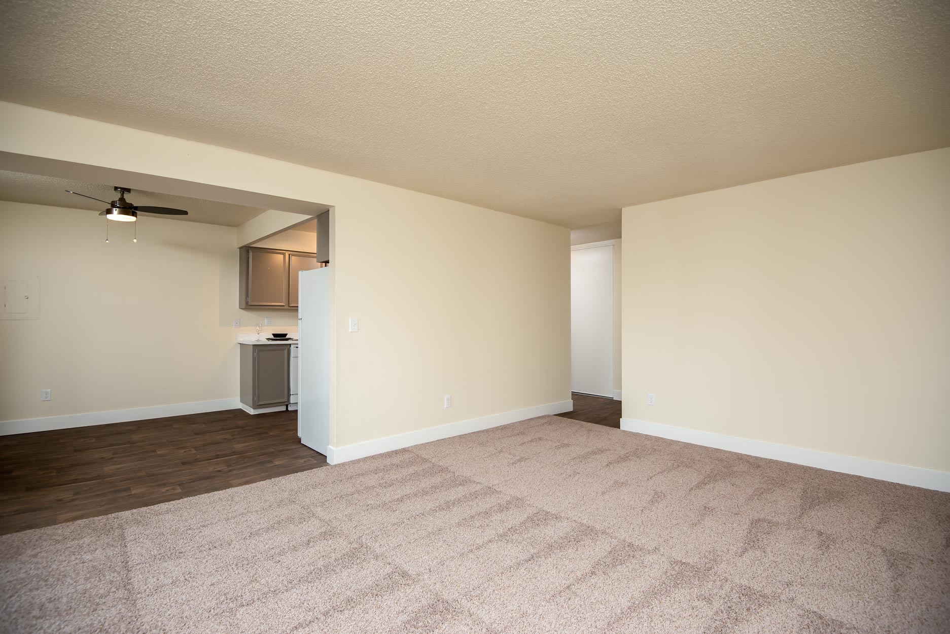 Caldera at Sunnybrook | Summit Standard Living Room