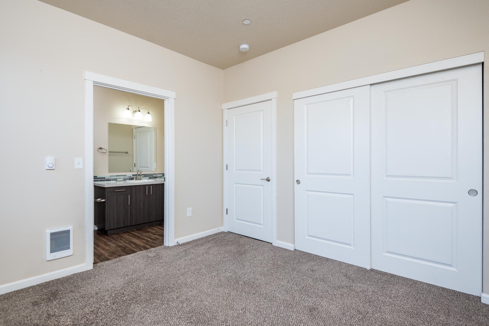 Claxter Park | Bedroom