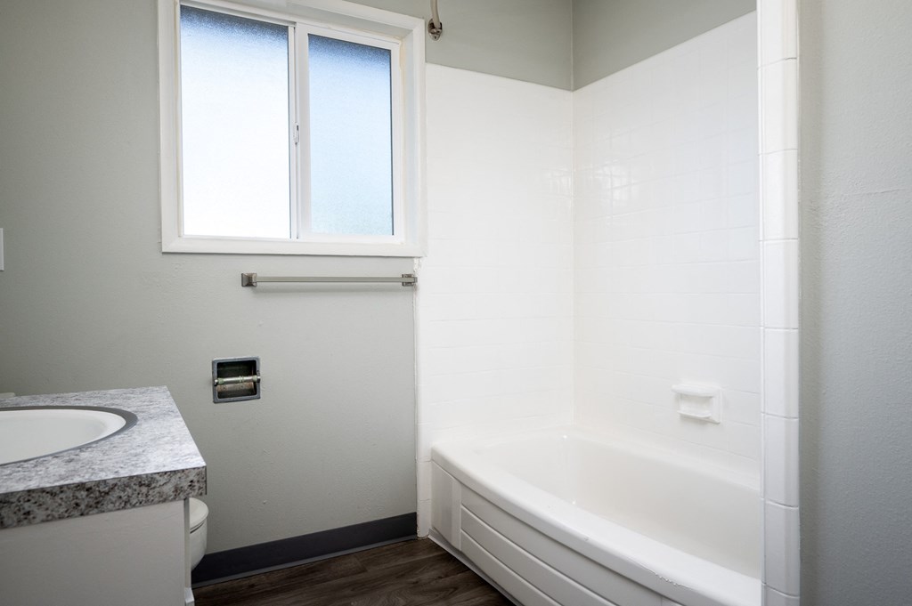 The Avery | Bathroom