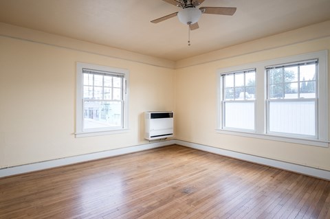 Mississippi Court | Living Room