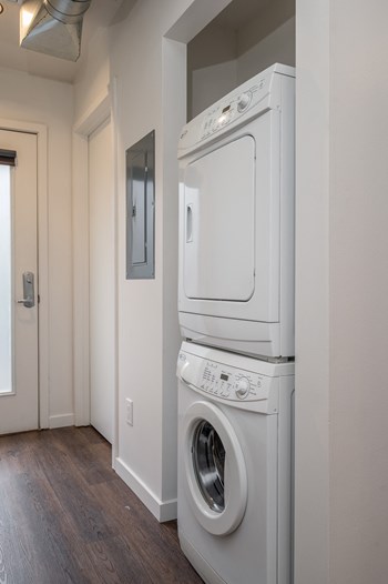 3105 SE Division St Studio-2 Beds Apartment, Portland, Oregon for Rent - Photo Gallery 23