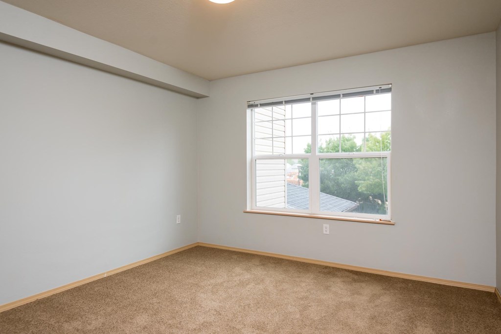 10th Street | Bedroom