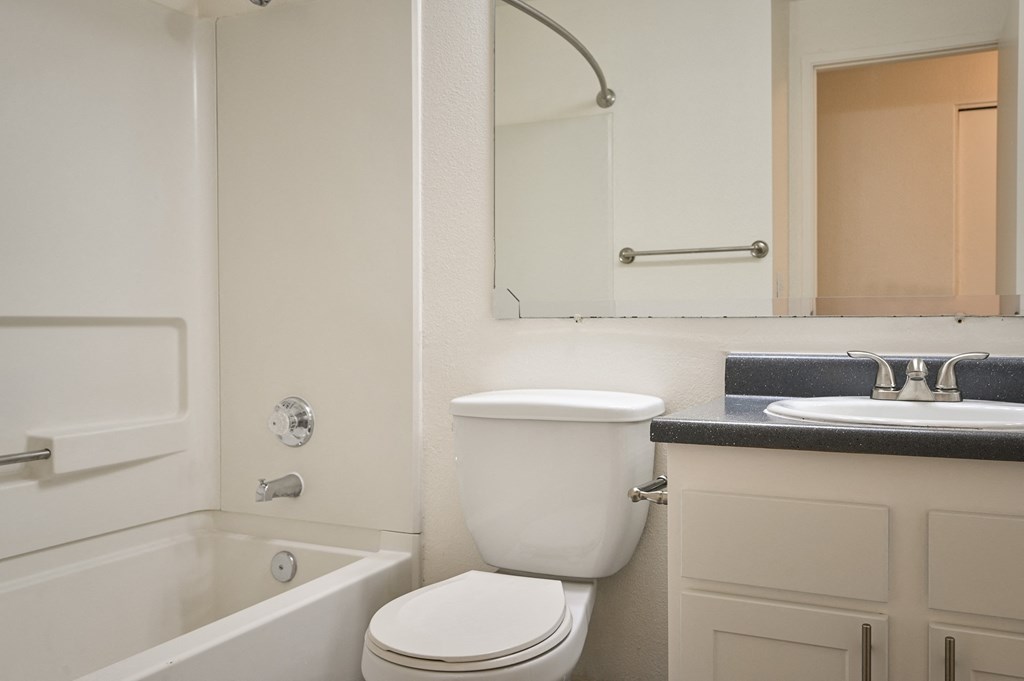 Park Creek Village | Bathroom