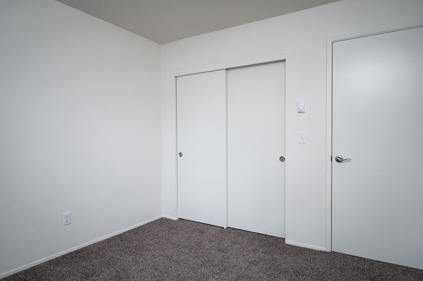 18713 Central Point Road 1-3 Beds Apartment for Rent - Photo Gallery