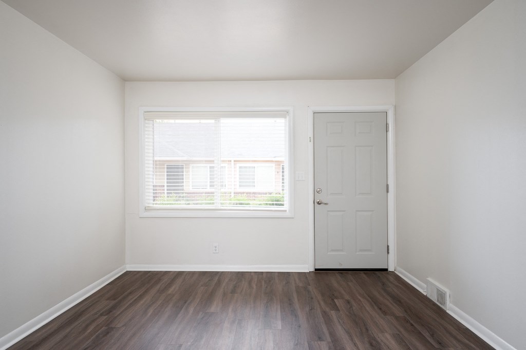 Clinton Court| Living Room Area