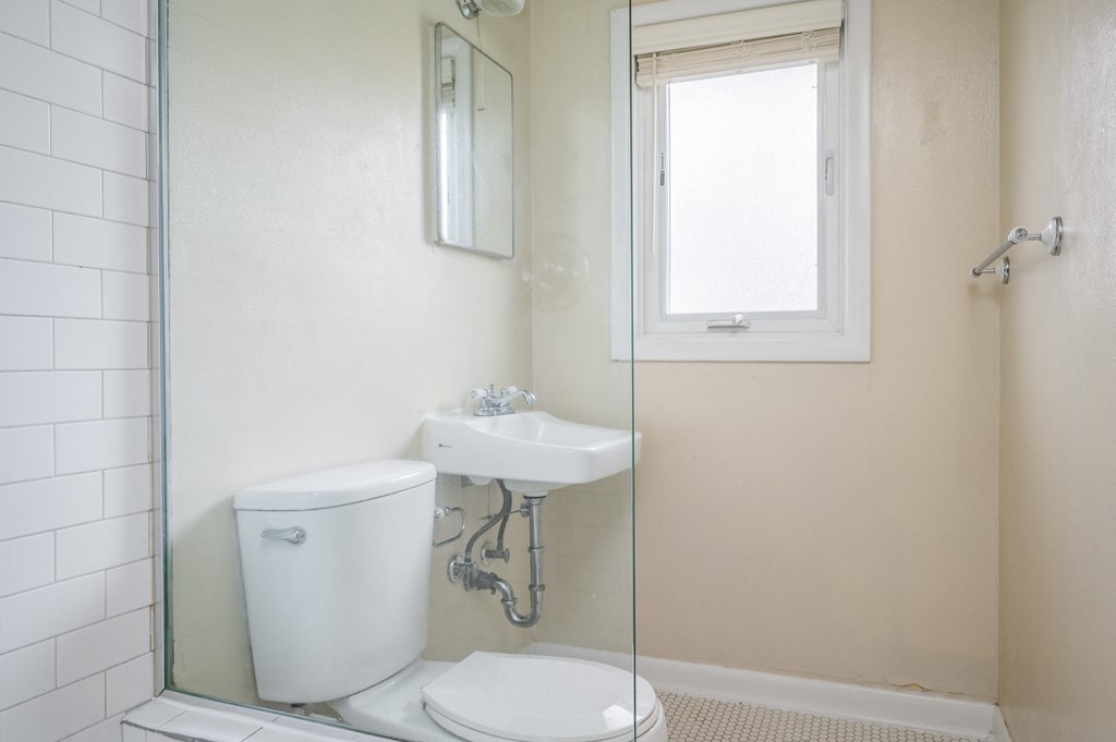 Clinton Court| Bathroom with Standing Shower