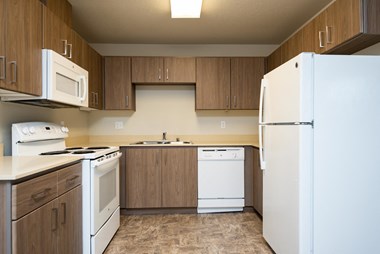 4721 NE 66Th Ave 1-2 Beds Apartment for Rent - Photo Gallery 1