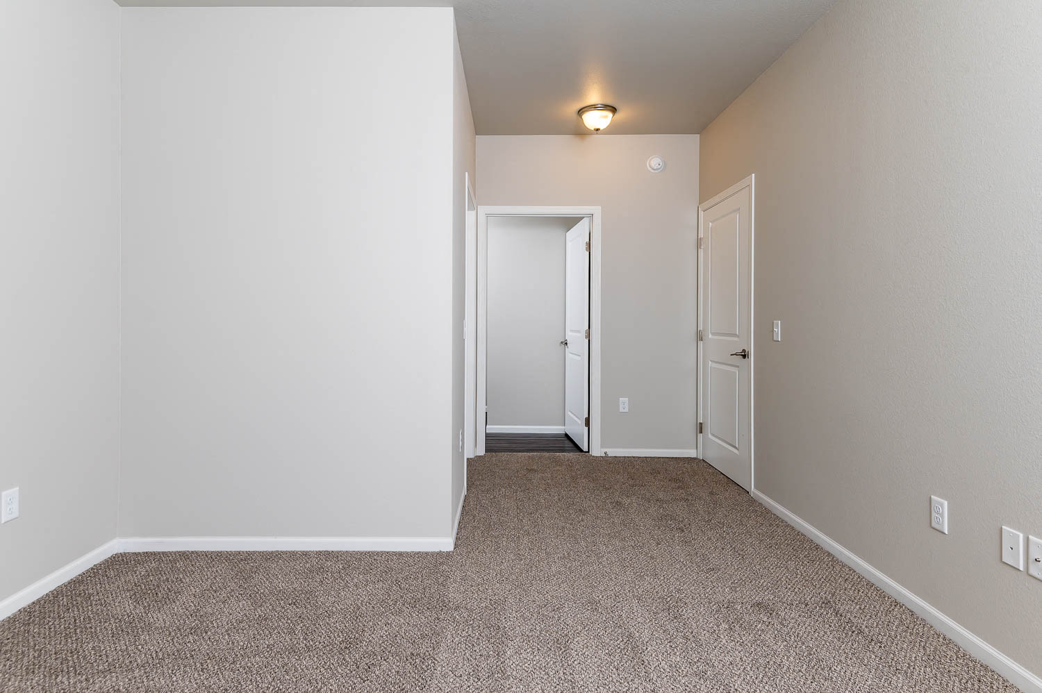 Port View Apartments | Bedroom 1