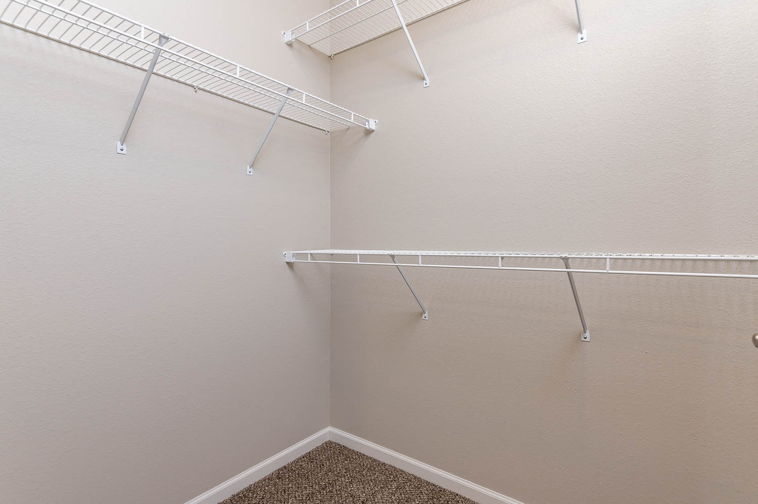 Port View Apartments | Bedroom Closet