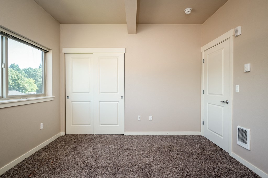 56 Commons | Bedroom