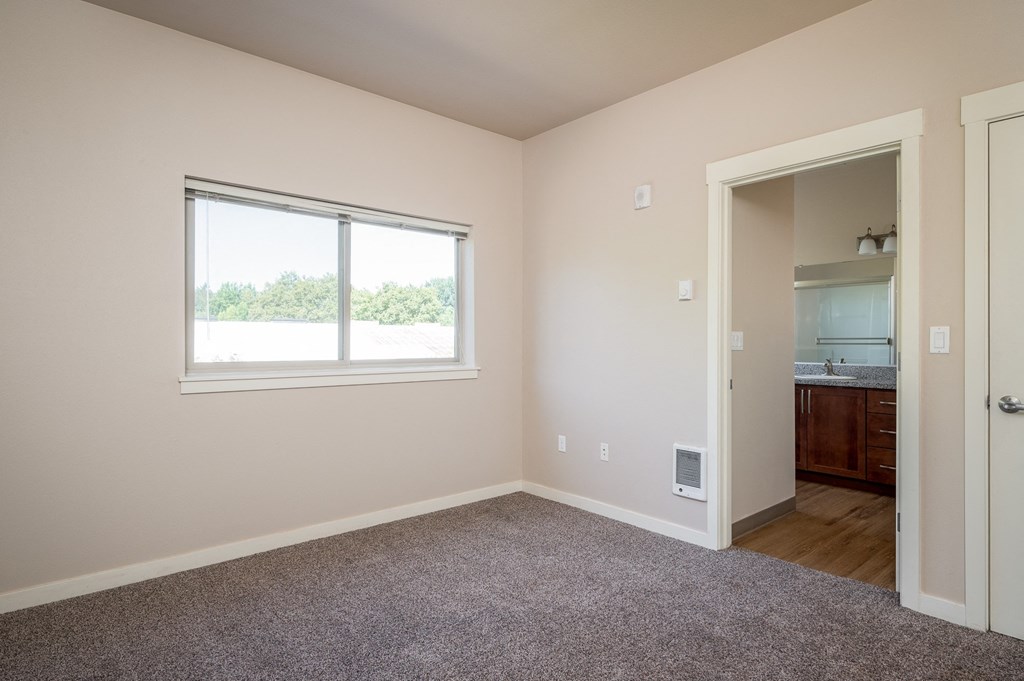 56 Commons | Bedroom