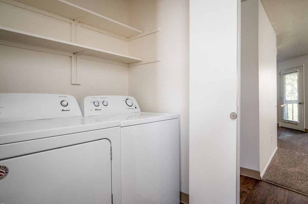 Park Creek Village | Washer and Dryer