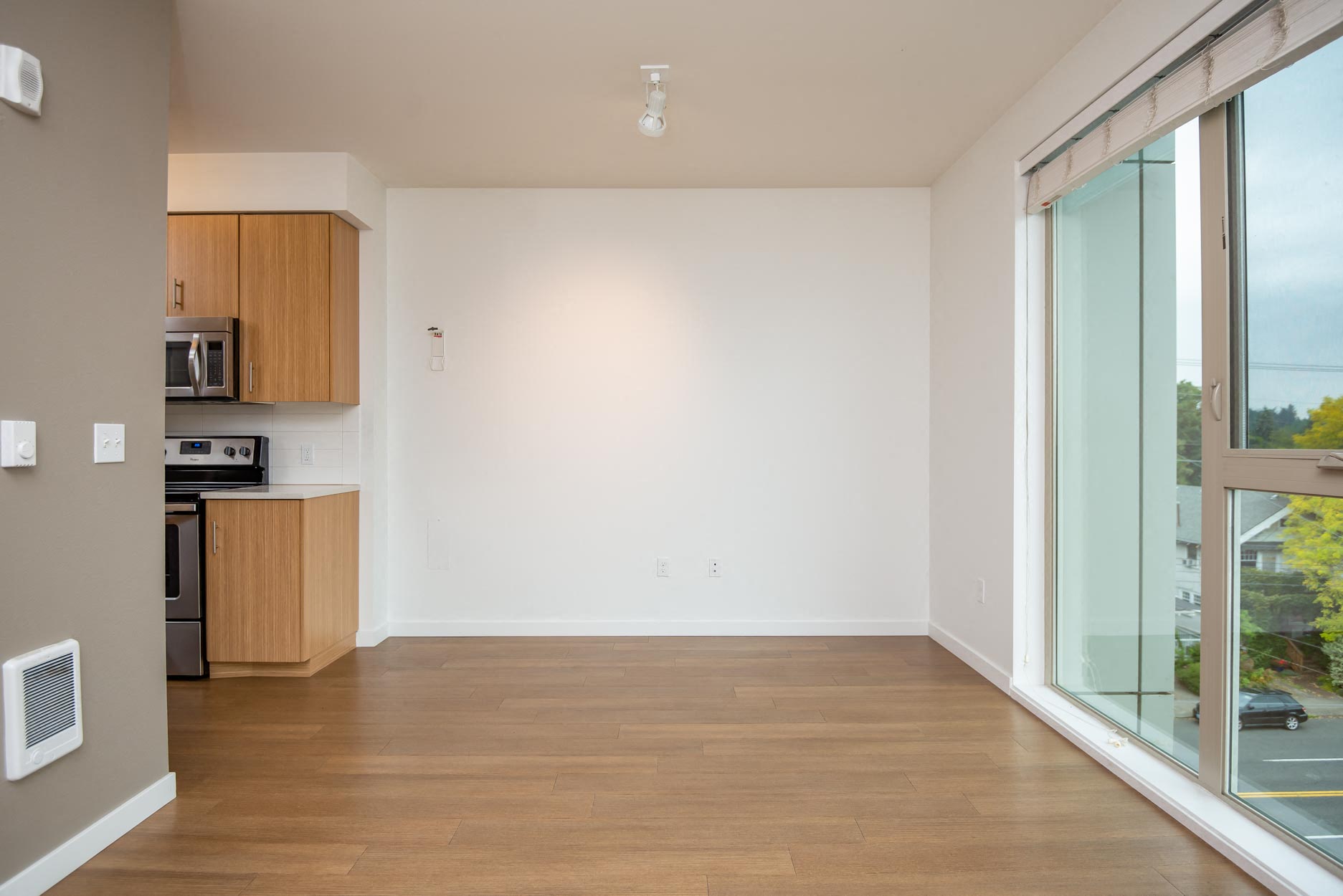 Hawthorne 31 | Studio Living Room