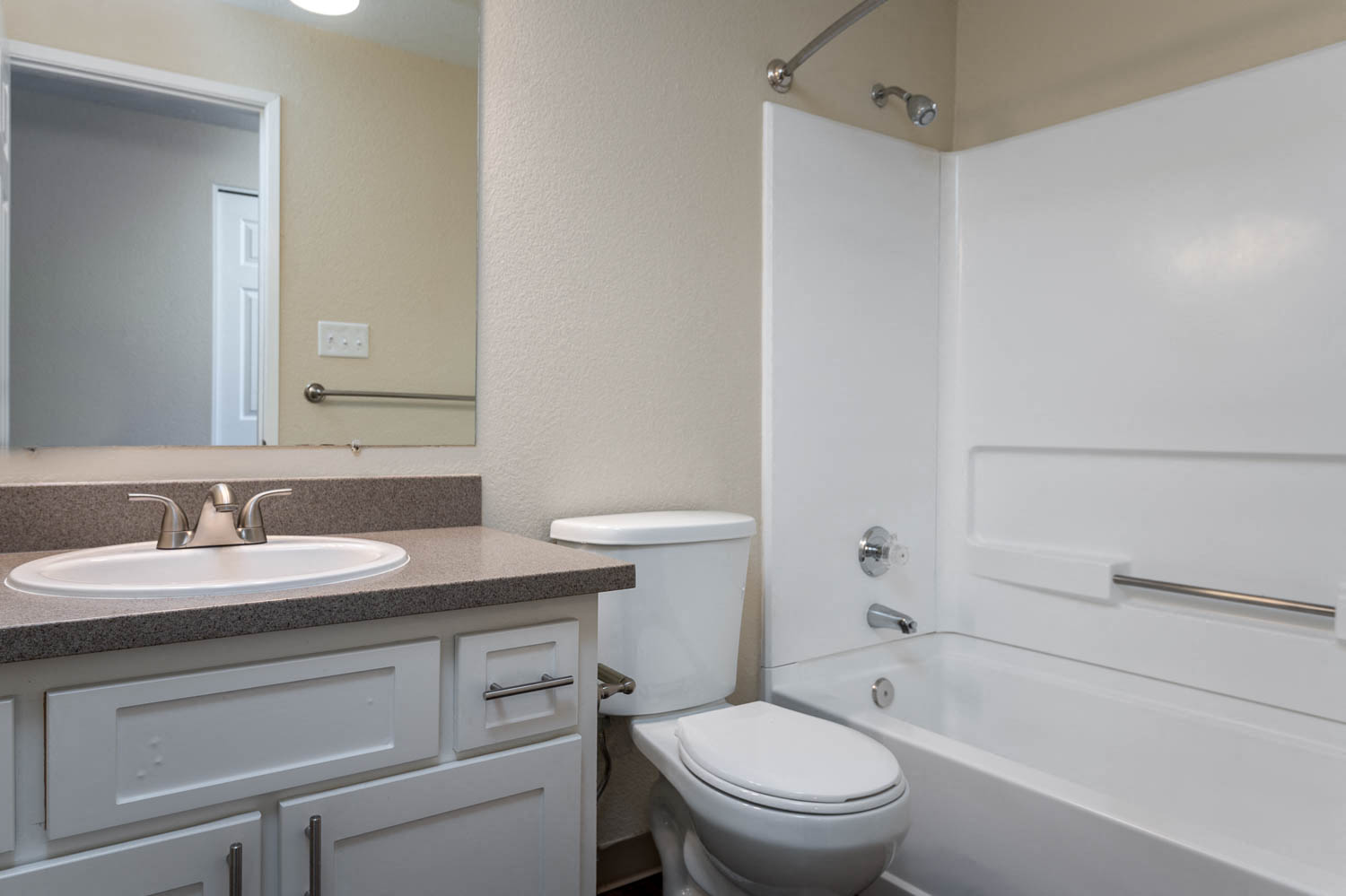 Sundial Apartments | Two Bedroom Bathroom