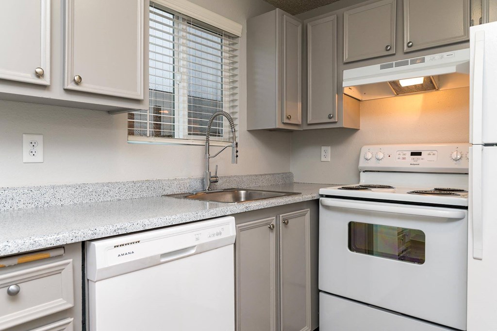 Tamaryn | Townhome A Kitchen